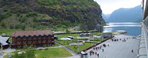 QM2 voyage to Norway - Flaam