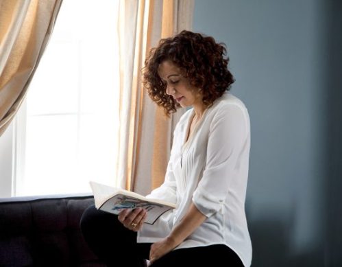 luciana-souza-photobyannawebber-edit_web-550x428